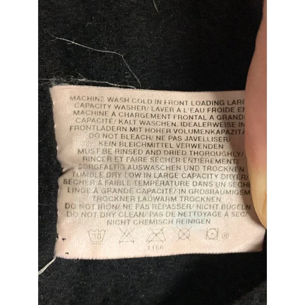 EUC GAP Red Vest Lined Insulated Size Small - Picture 10 of 10